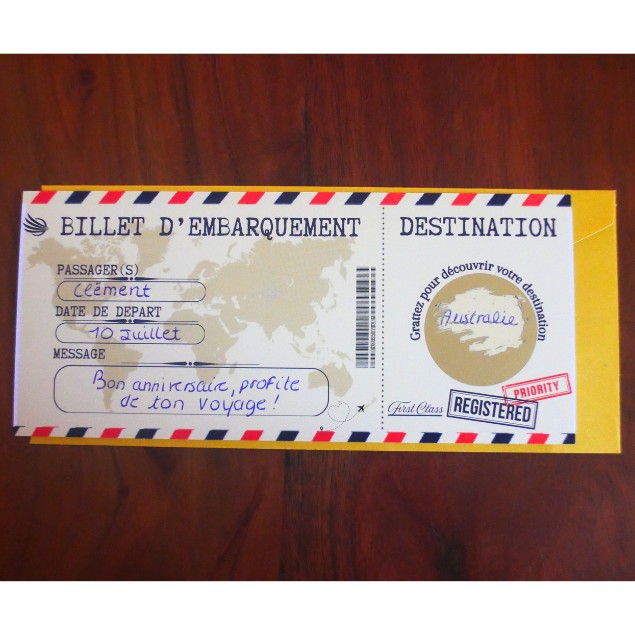 Carte à gratter personnalisable Billet Embarquement, billet de voyage stylisé avec message surprise complété révélé sous sticker. - Treizkot