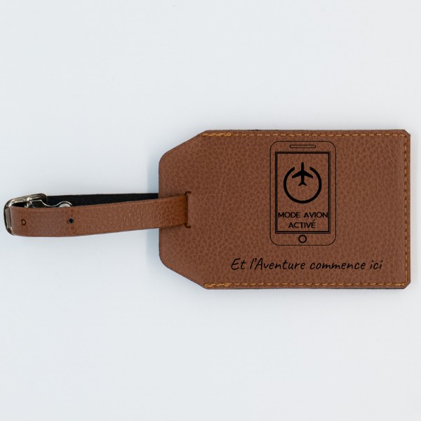 Etiquette Bagage Personnalisée en cuir végan, fabriquée en France, couleur marron, disponible en plusieurs couleurs - TREIZKOT