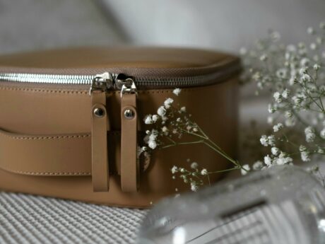 Trousse de toilette personnalisée en cuir maroquinerie de voyage Personnalisée