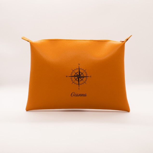 trousse personnalisée voyage dans valise prête au départ