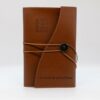 Protège carnet de santé personnalisé marron avec prénom gravé en cuir végan